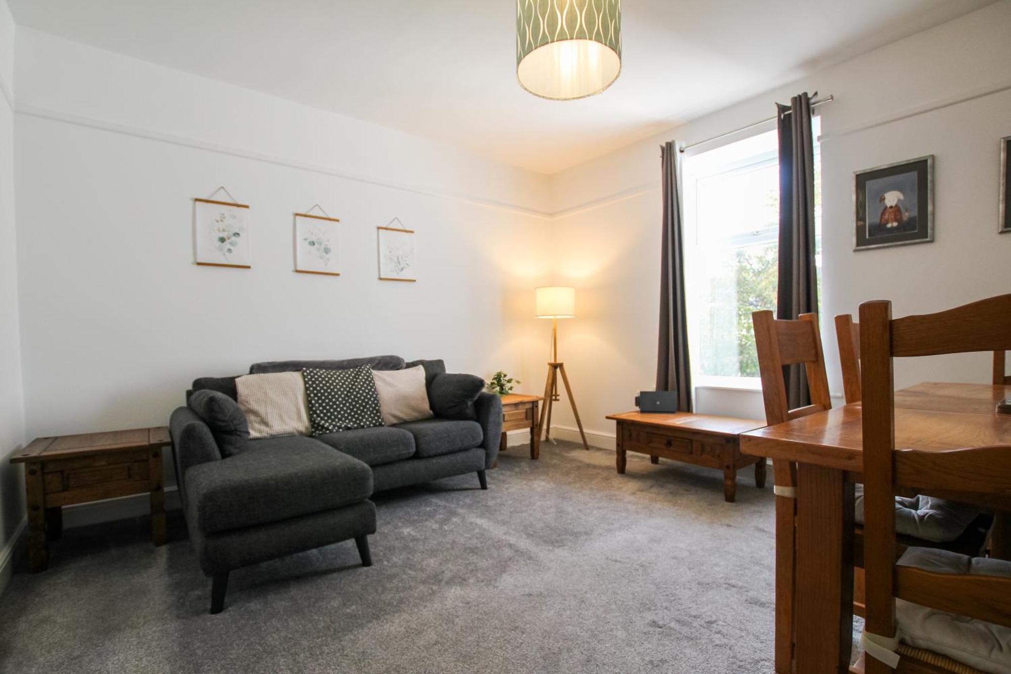 Fairways View - Spacious Apartment - Sleeps 6 - Lovely Views - By Rework Accommodation 호이레이크 외부 사진